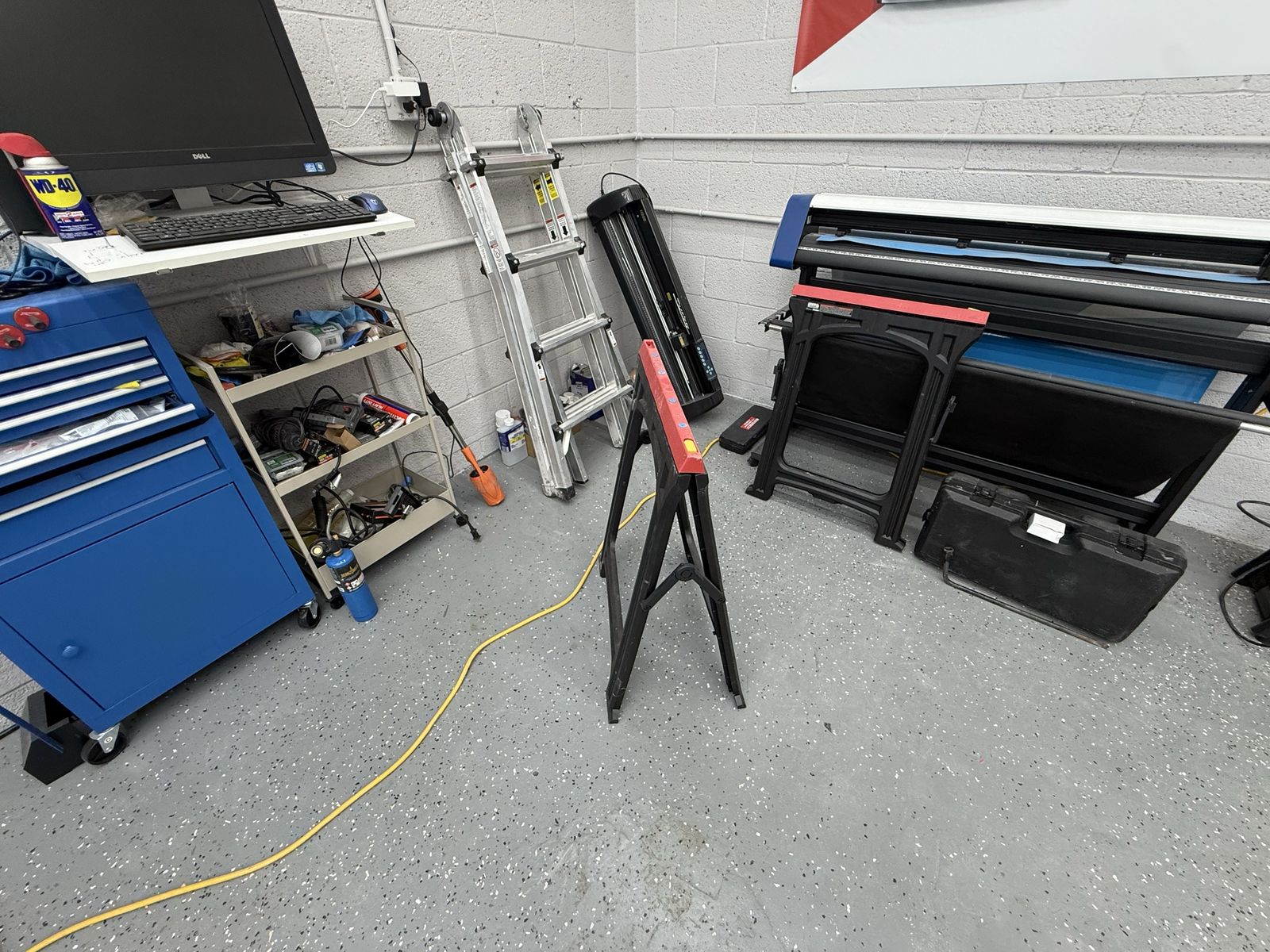 Main image 8