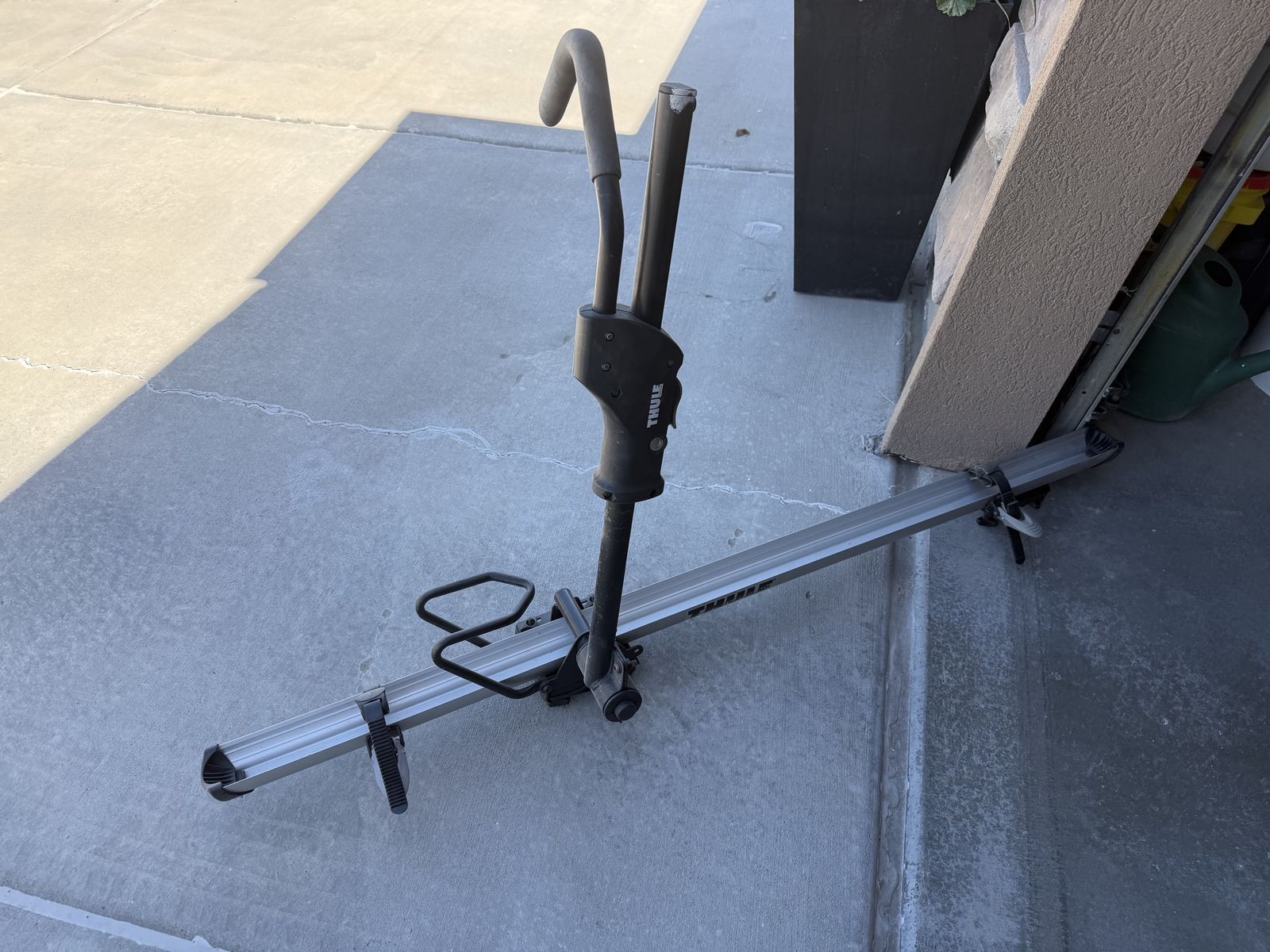 Thule roof top bike rack