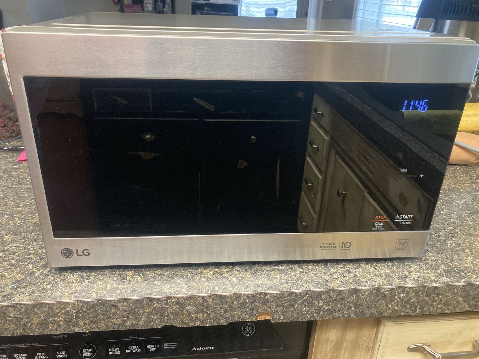 LG Countertop Microwave Oven