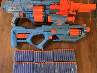 2 Nerf Elite 2.0 Blasters + Accessories & 334 Darts