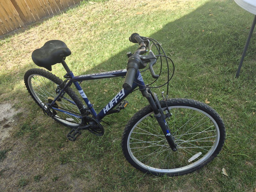 Huffy Rock Creek Blue Mountain Bike - 26-inch Wheels, Hardtail Suspension