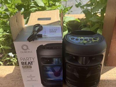 New Quikcell Party Beat Boost Wireless LED Speaker