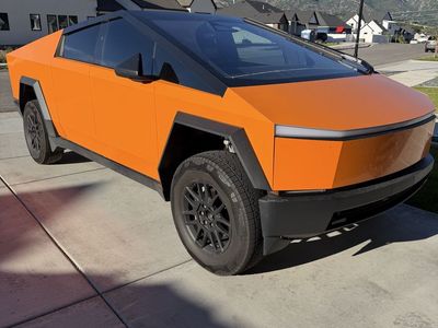 2025 Tesla Cybertruck Cyberbeast