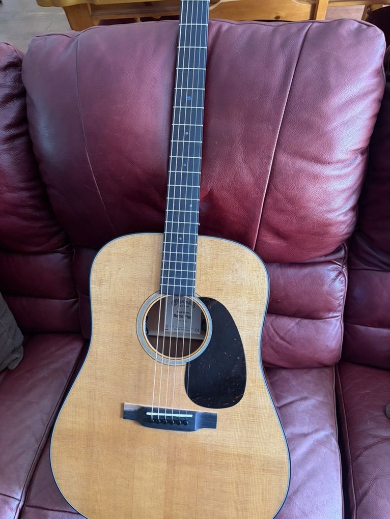 Martin Retro Plus Guitar