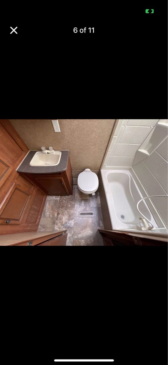 Main image 6