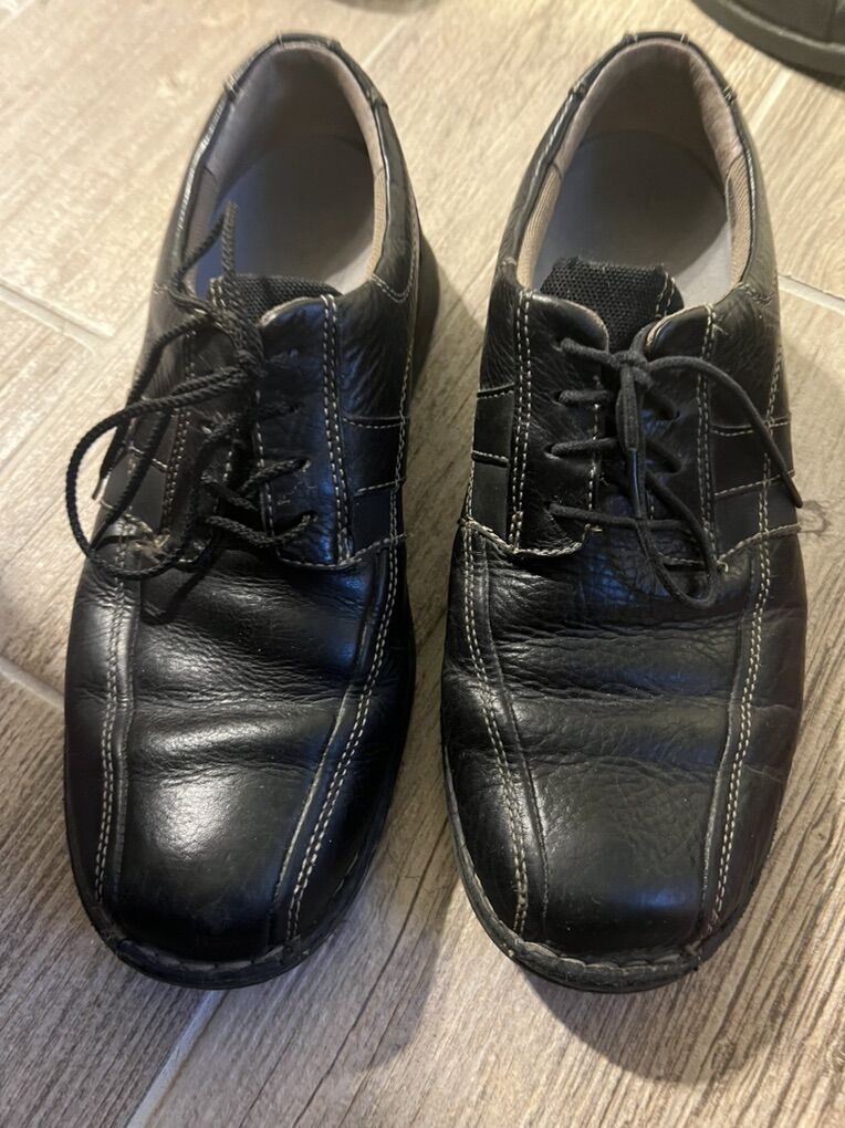 Mens Clarks 9w black