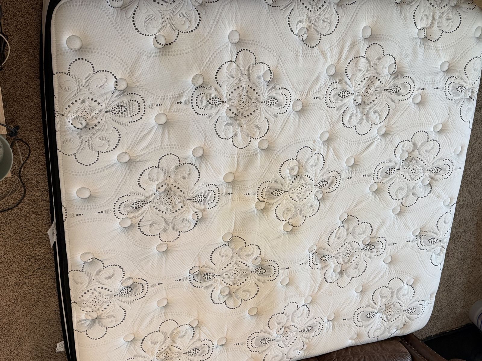 King Ashley Chime 12” Hybrid Mattress – Like New (6 Months Old)