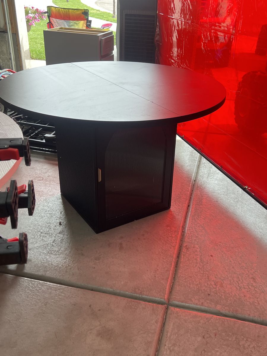 Cute Round Kitchen Tables