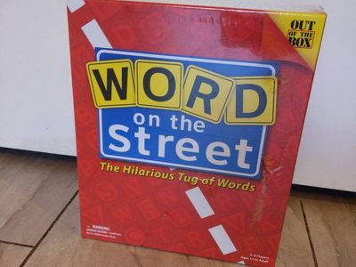Word on the Street "The Hilarious Tug of Words" Board Game - NIB