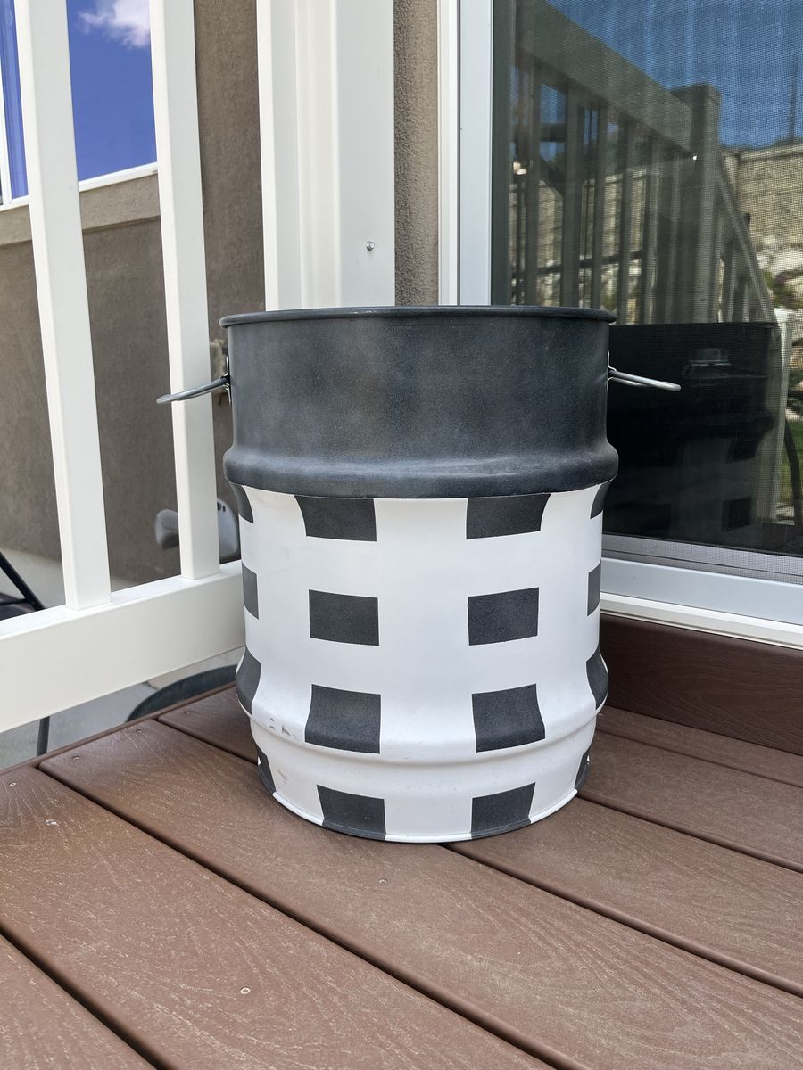 Darling metal barrel decor