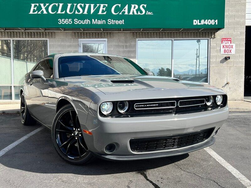 2017 DODGE CHALLENGER SXT