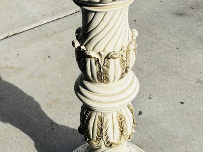 Roman inspired pedal stool 29 inch in height