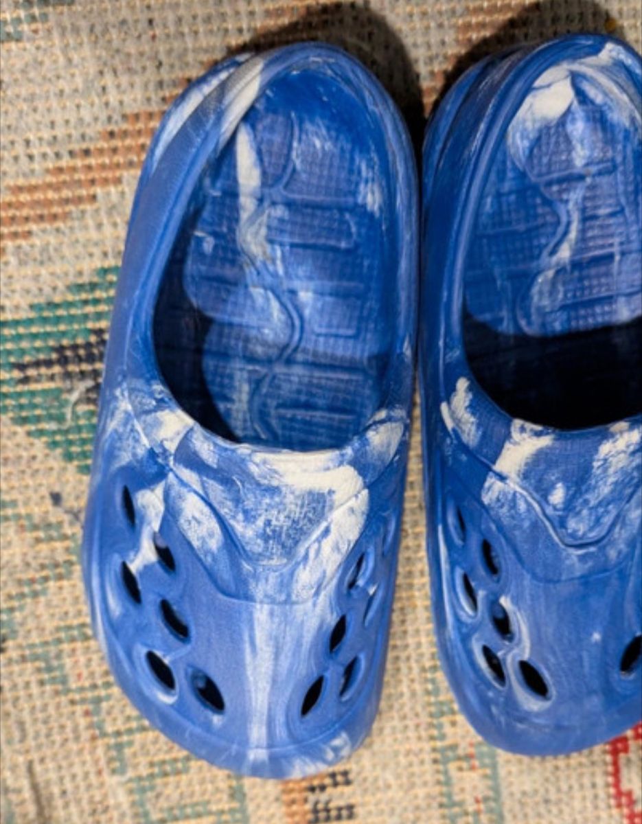 Toddler Blue Slip-On Water Shoes / Clogs – Light