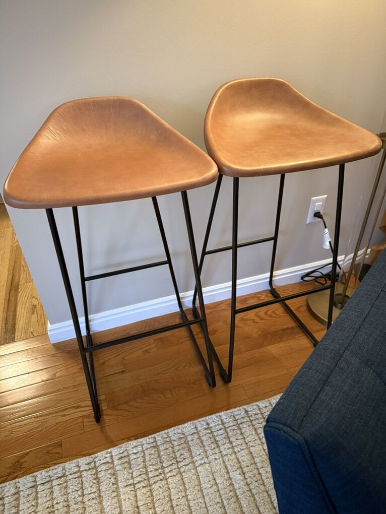 Set 2 30 Pottery Barn Brenner Leather Bar Stools