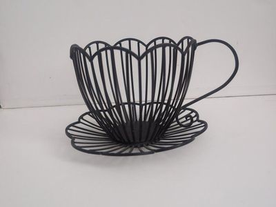 Black Metal Wire Tea Cup and Saucer Basket Fruit Storage Holder