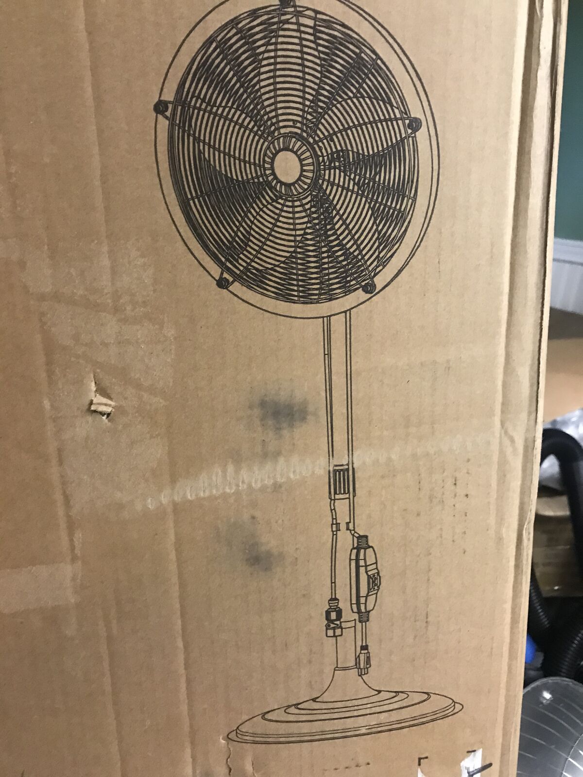 new 18 inch outdoor misting fan with water hook up