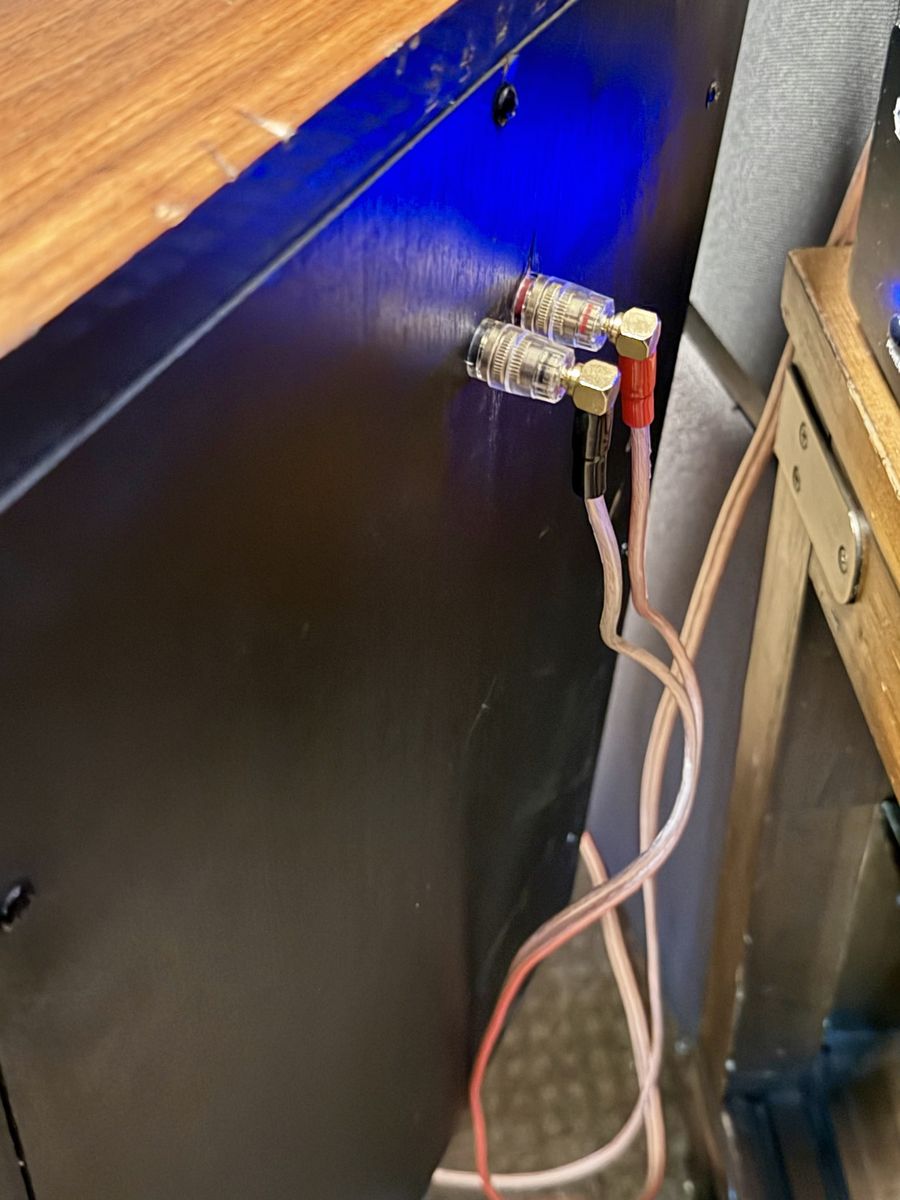 Main image 6