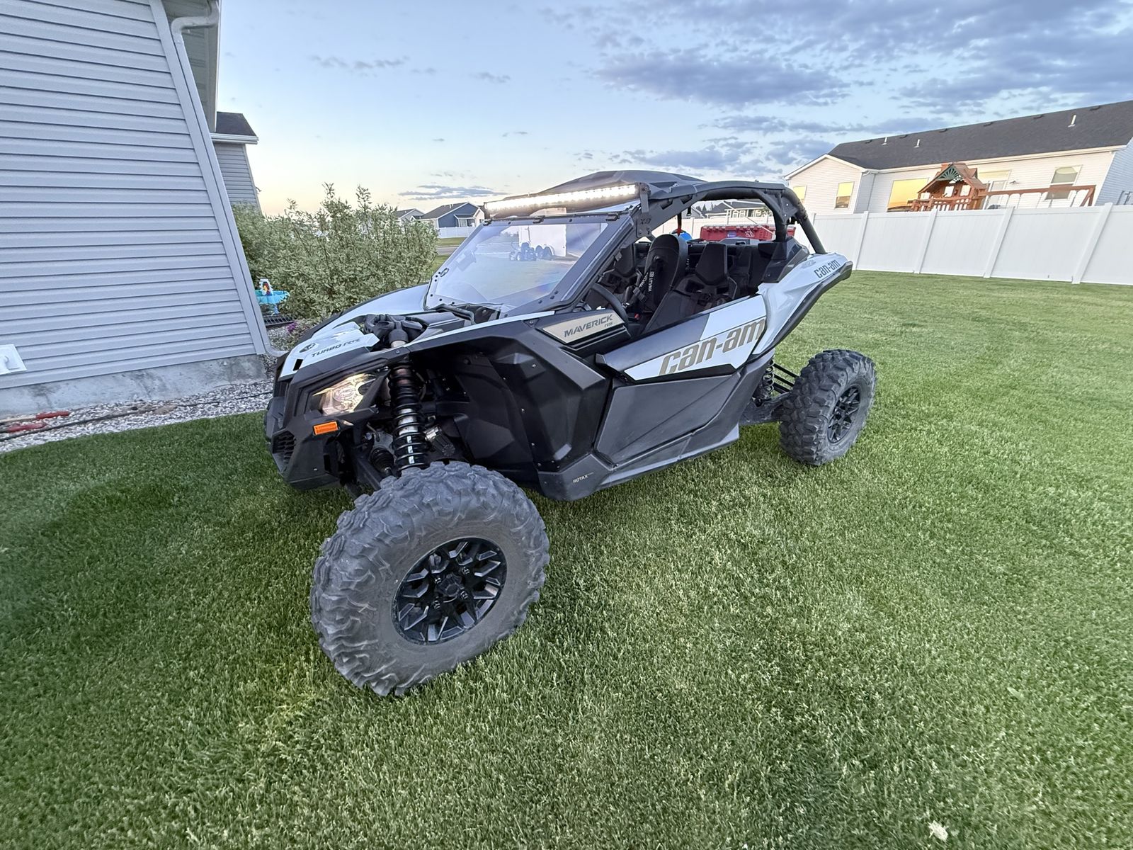 2024 Can-Am Maverick X3 RS Turbo RR - 935 Miles - Clean Title - Extras Included