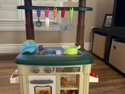 Kids Plastic Play Kitchen Playset with Accessories