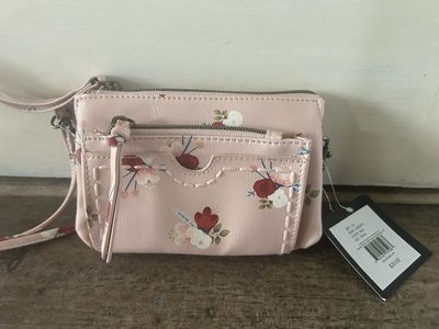 NEW Cute pink/flower purse