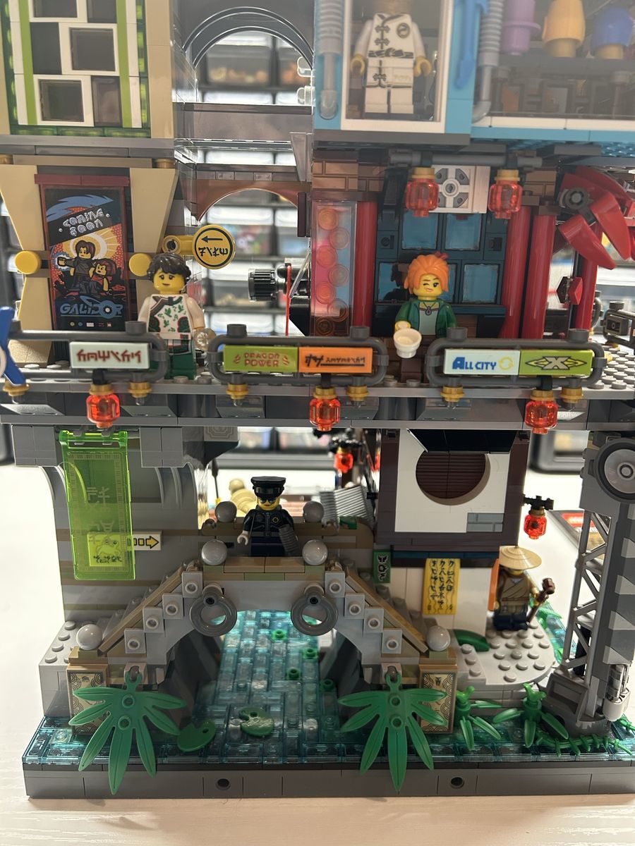 Main image 5