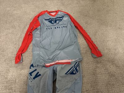 Fly gear