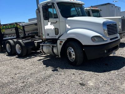 2006 Columbia 376K On Miles