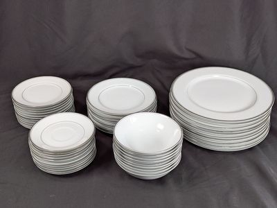 Simplicity Fine China Dinnerware Set White Platinum Rim Japan 48 Piece Service