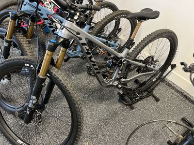 Set of 5 Bike Floor Stands - Black Bicycle Storage