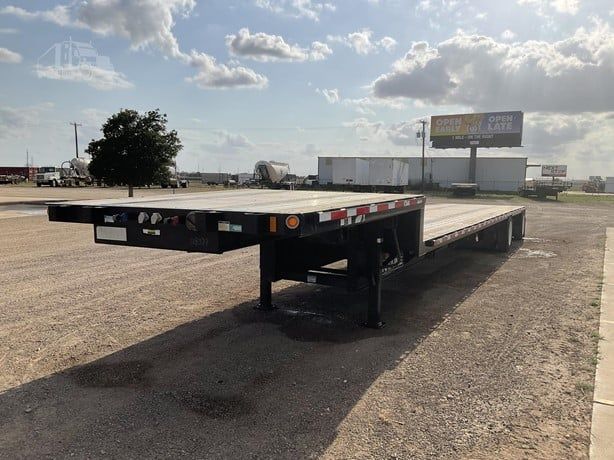 2019 Fontaine Step Deck Trailer