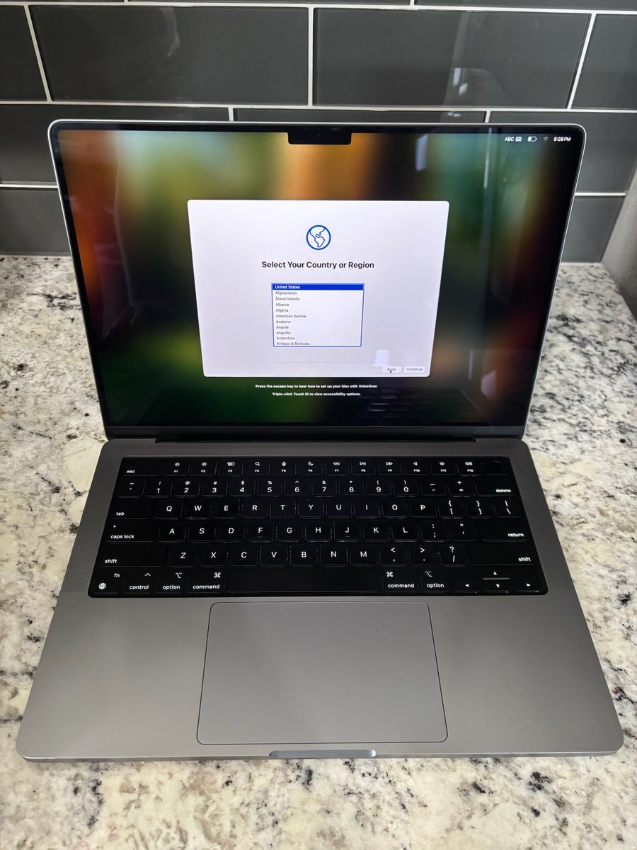 MacBook Pro 14" (2021) — M1 Pro, 16GB RAM, 1TB SSD