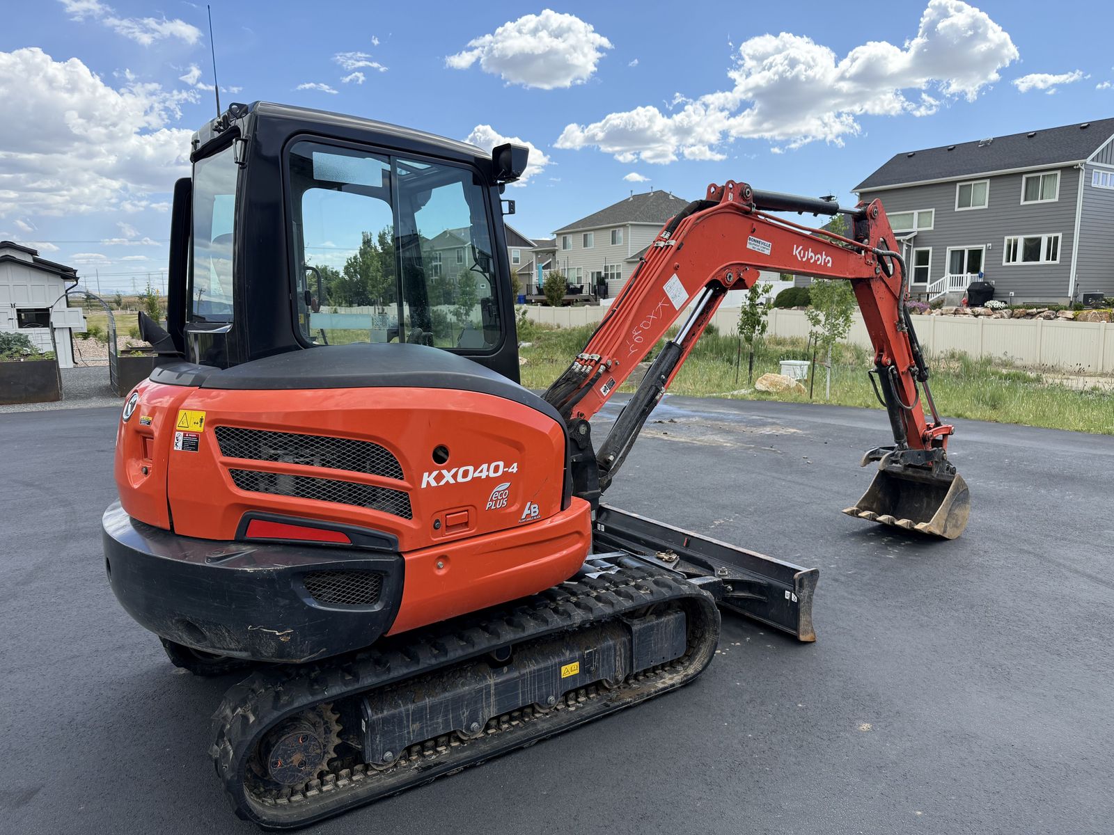 2022 Kubota KX040-4 Mini Excavator — ONLY 450 Hours — Super Clean