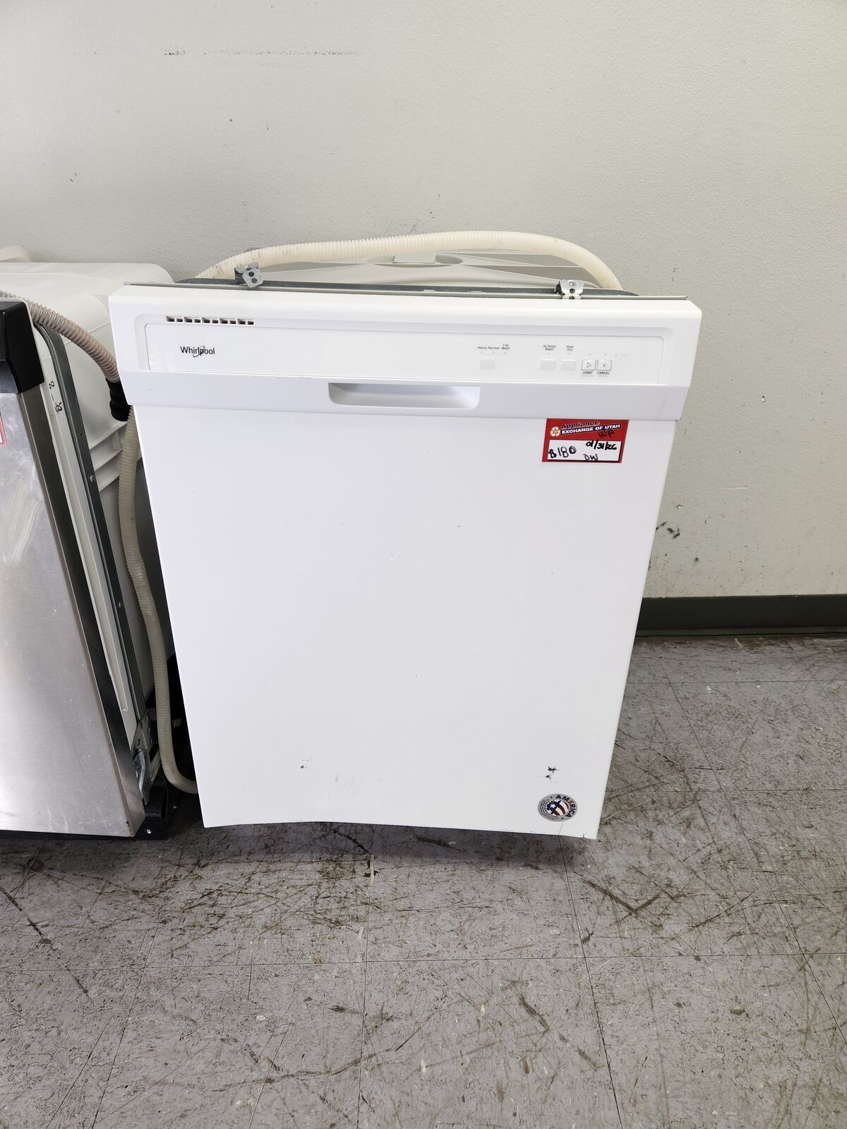 NICE WHIRLPOOL WHITE DISHWASHER! W-WARRANTY