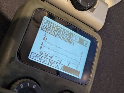 Zoom H5 Handy Recorder - Olive Green w/ 16gb sd card & XYH-6 Capsules