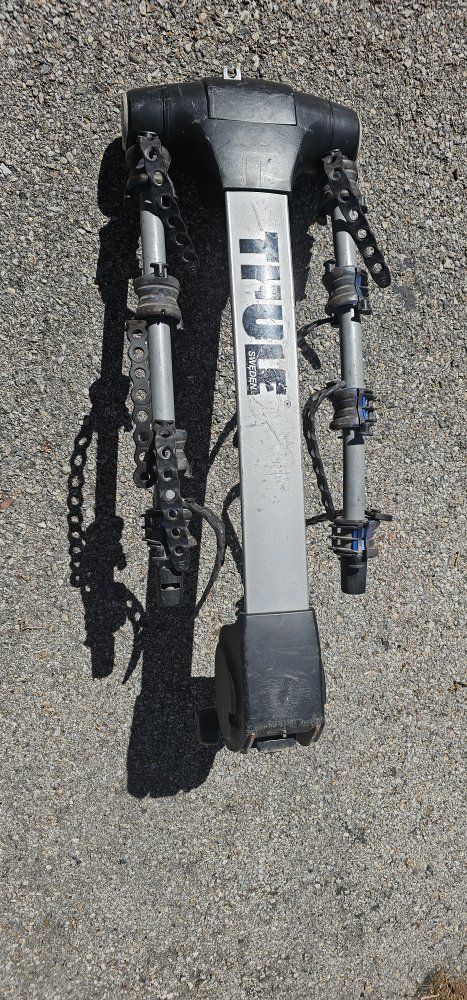Thule Apex XT 4-Bike Hitch Mount Rack - Excellent Used Condition, Heavy Duty Transport