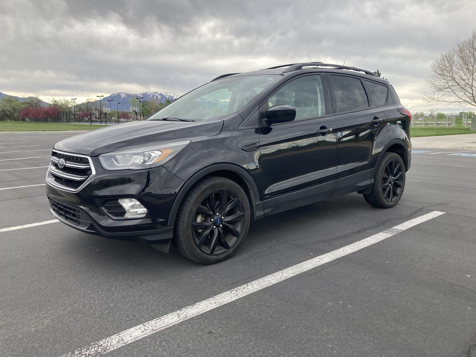 2019 FORD ESCAPE SE