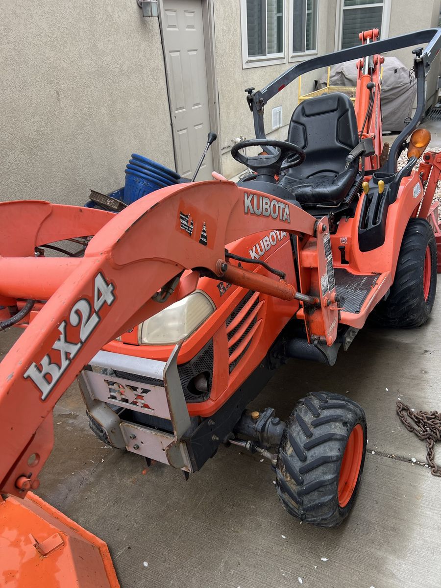 Kubota  Backhoe Loader