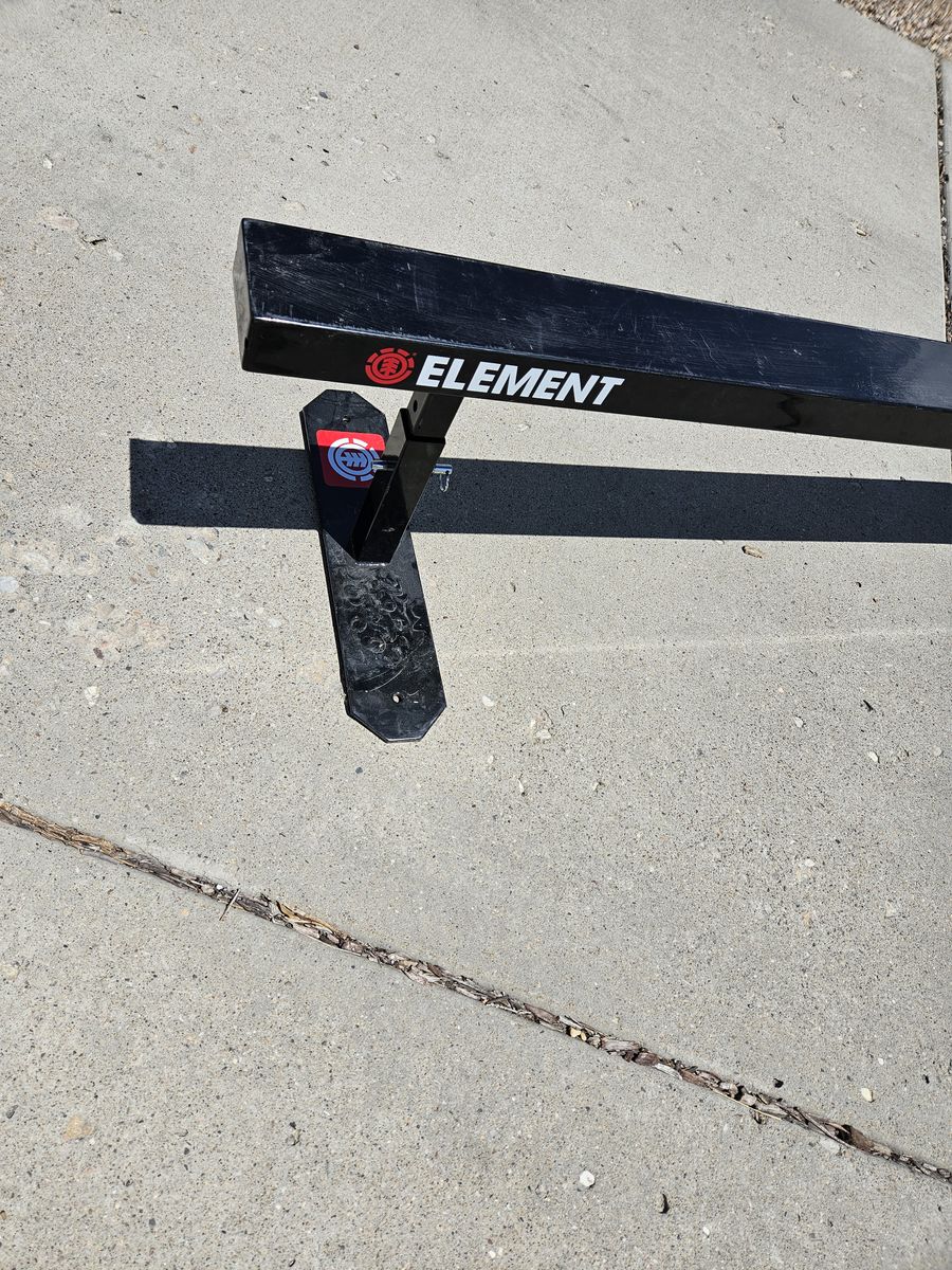Element Skateboards 6' Flat Bar