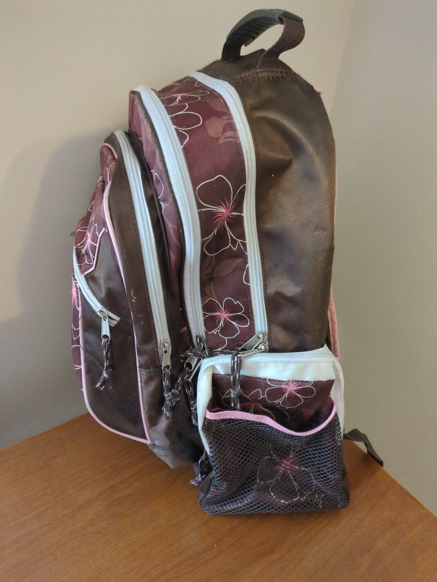 Main image 3