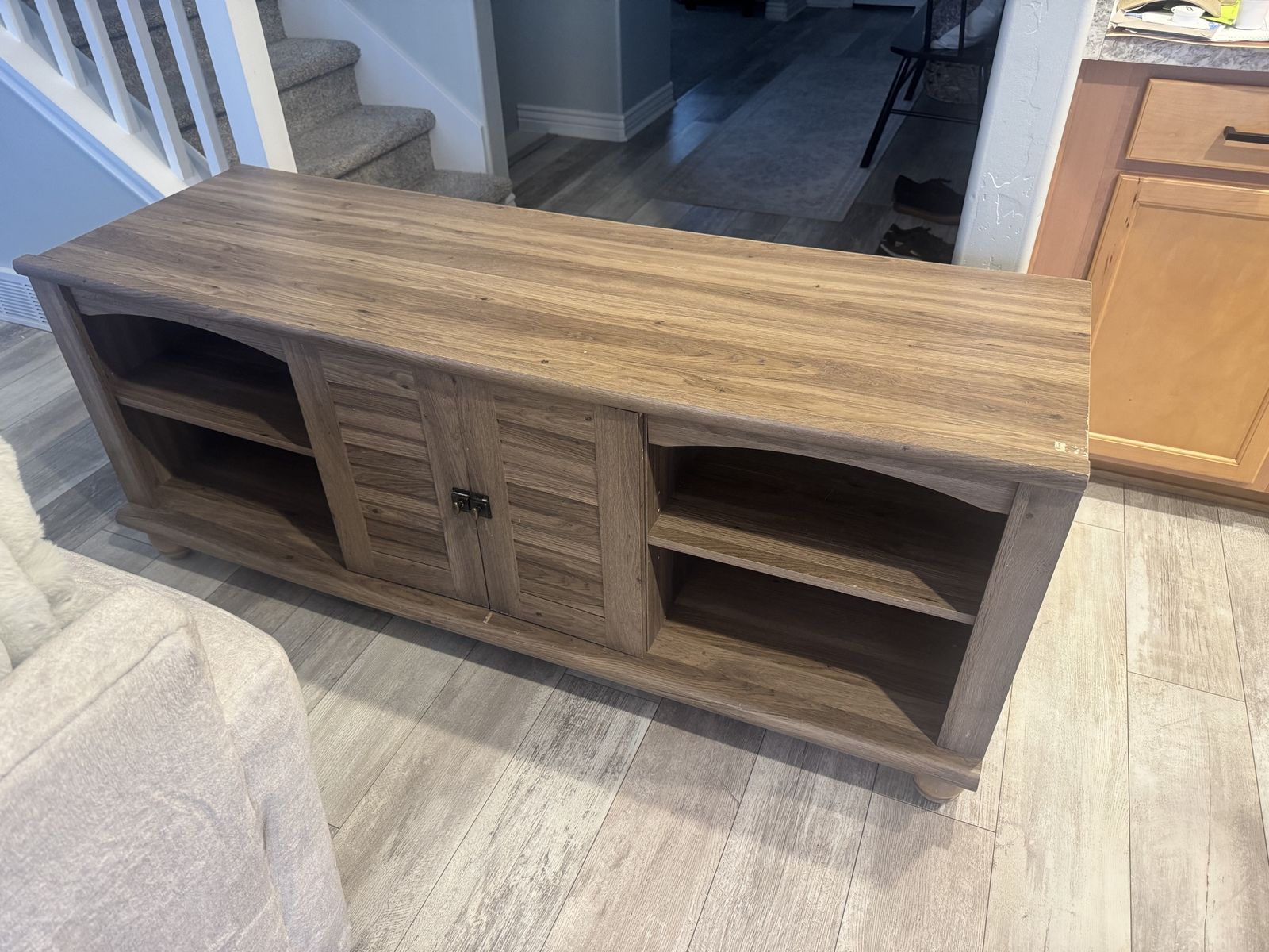 62.5” entertainment center/tv stand