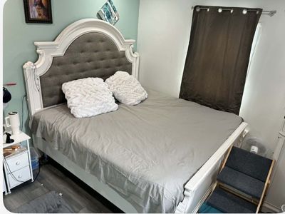 Elegant king Size White Wood Tufted Headboard Bed Frame