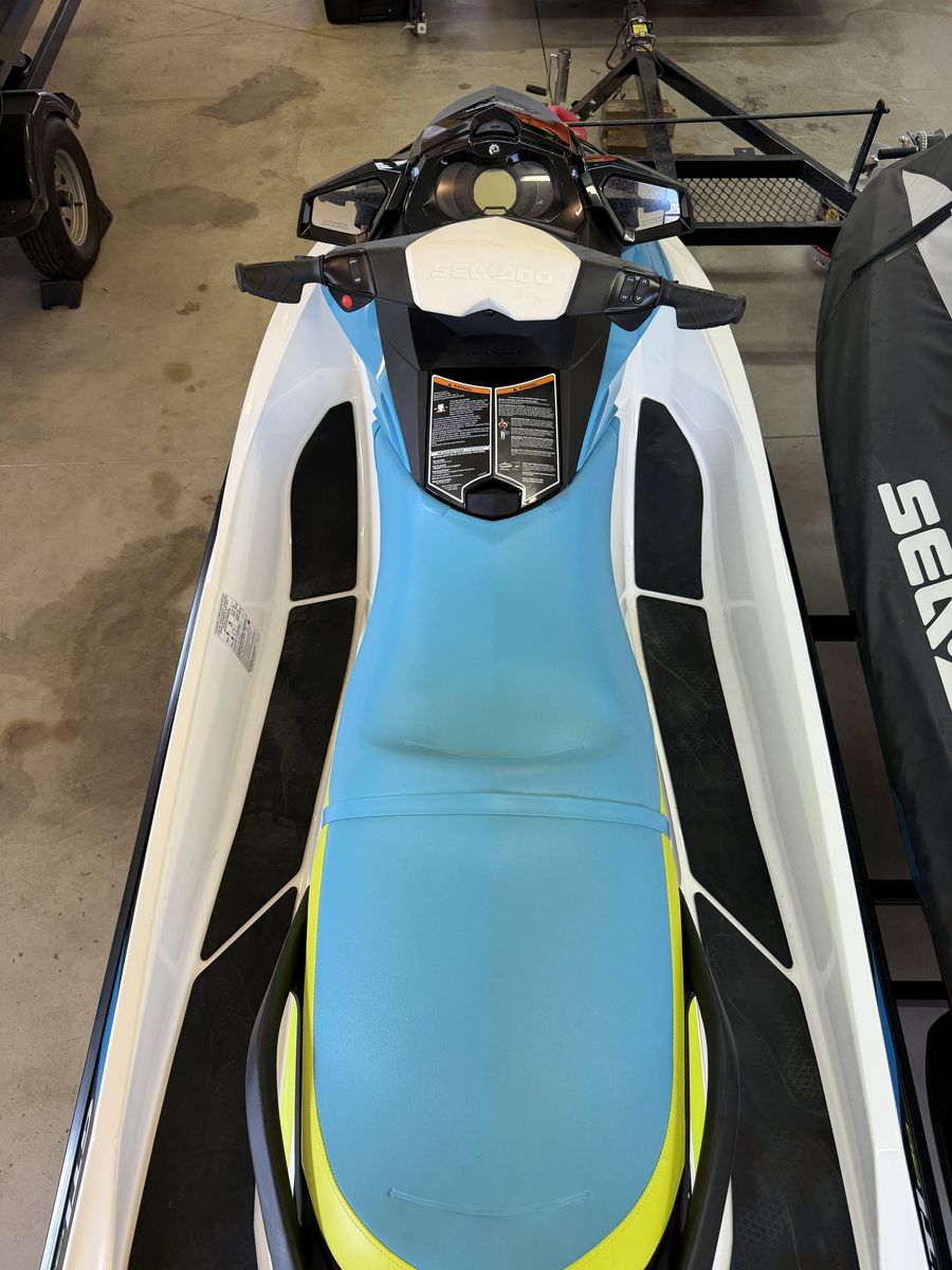 Main image 4