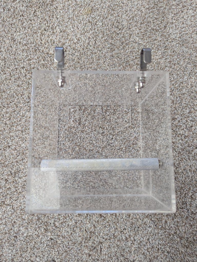 Acrylic No Mess Bird Cage Feeder
