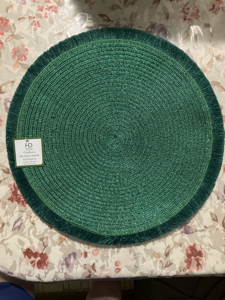HD Designs Outdoors Green Fringe Placemats 15" Round Set of 4 NWT