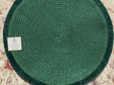 HD Designs Outdoors Green Fringe Placemats 15" Round Set of 4 NWT