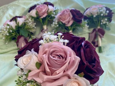 Beautiful Rose Wedding Bouquets