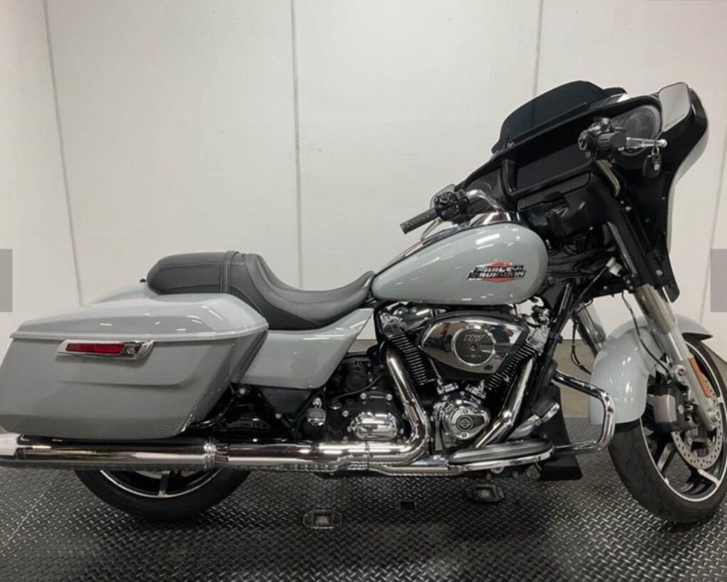 2024 Harley Street Glide 117 FLHX