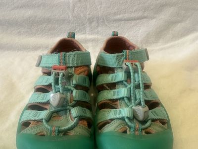 Keen Toddler Size 11 Mint Green/Peach Sandals