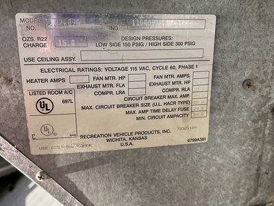 RV Roof Air Conditioning Unit