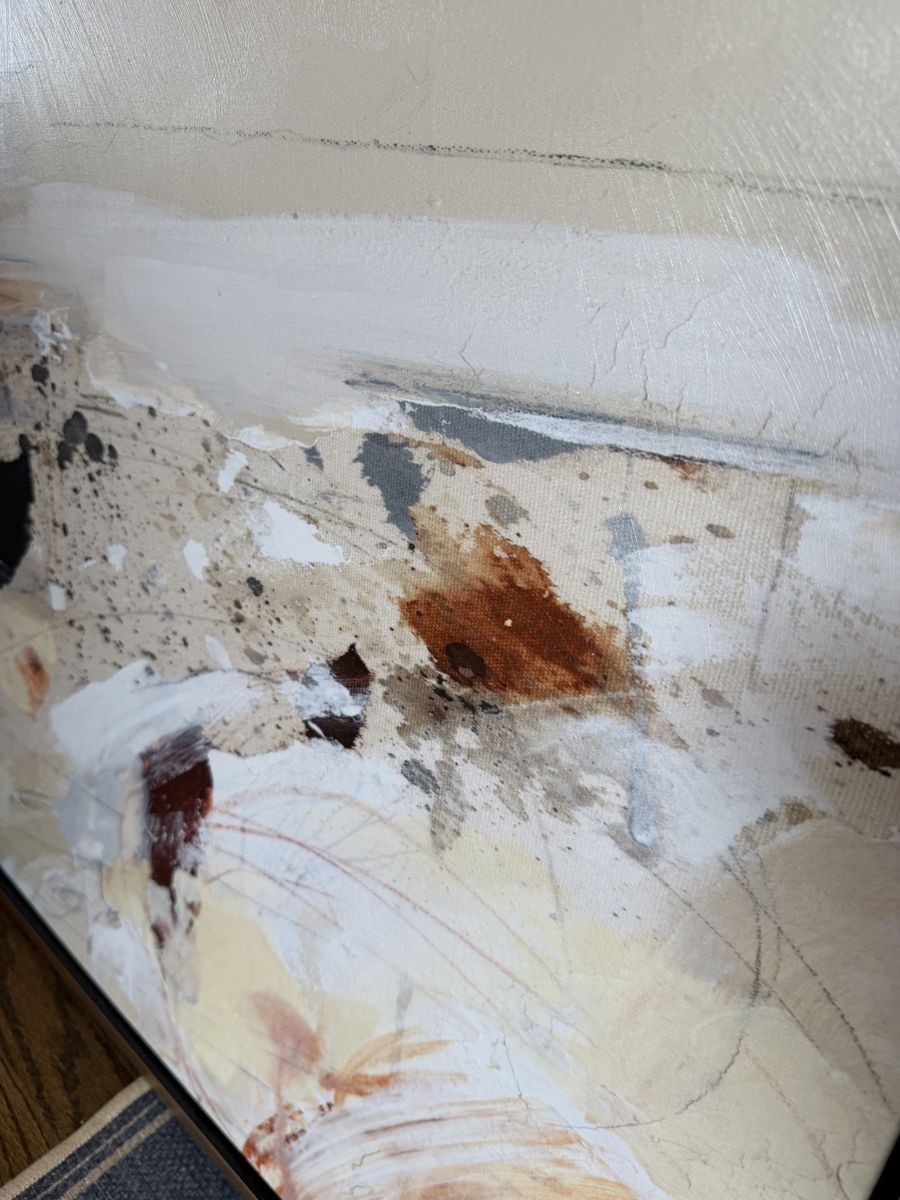 Main image 6